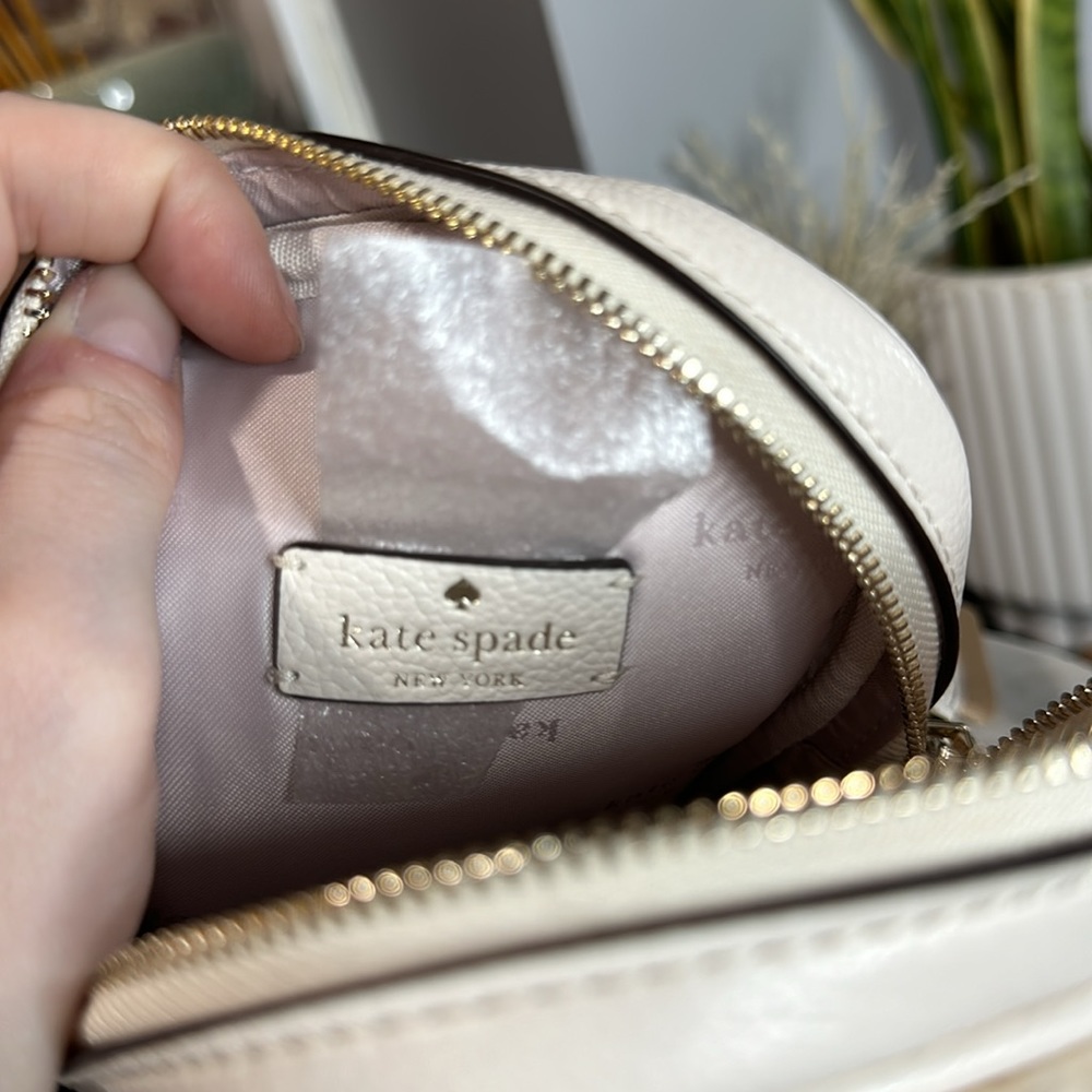KATE SPADE ROSIE FAUX SHEARLING NORTH SOUTH ZIP PHONE CROSSBODY - Picture 15 of 17